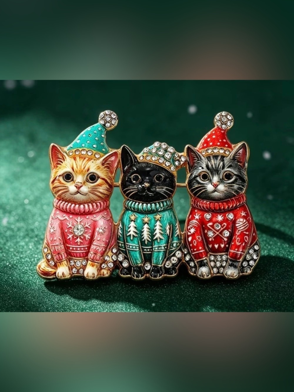 Christmas Cat Brooch in Gold-Tone NWT